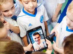 Надежды волгоградского футбола получили планшеты от МегаФона