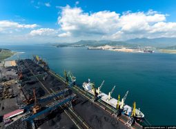 Российские морские порты будут рассчитываться исключительно в рублях